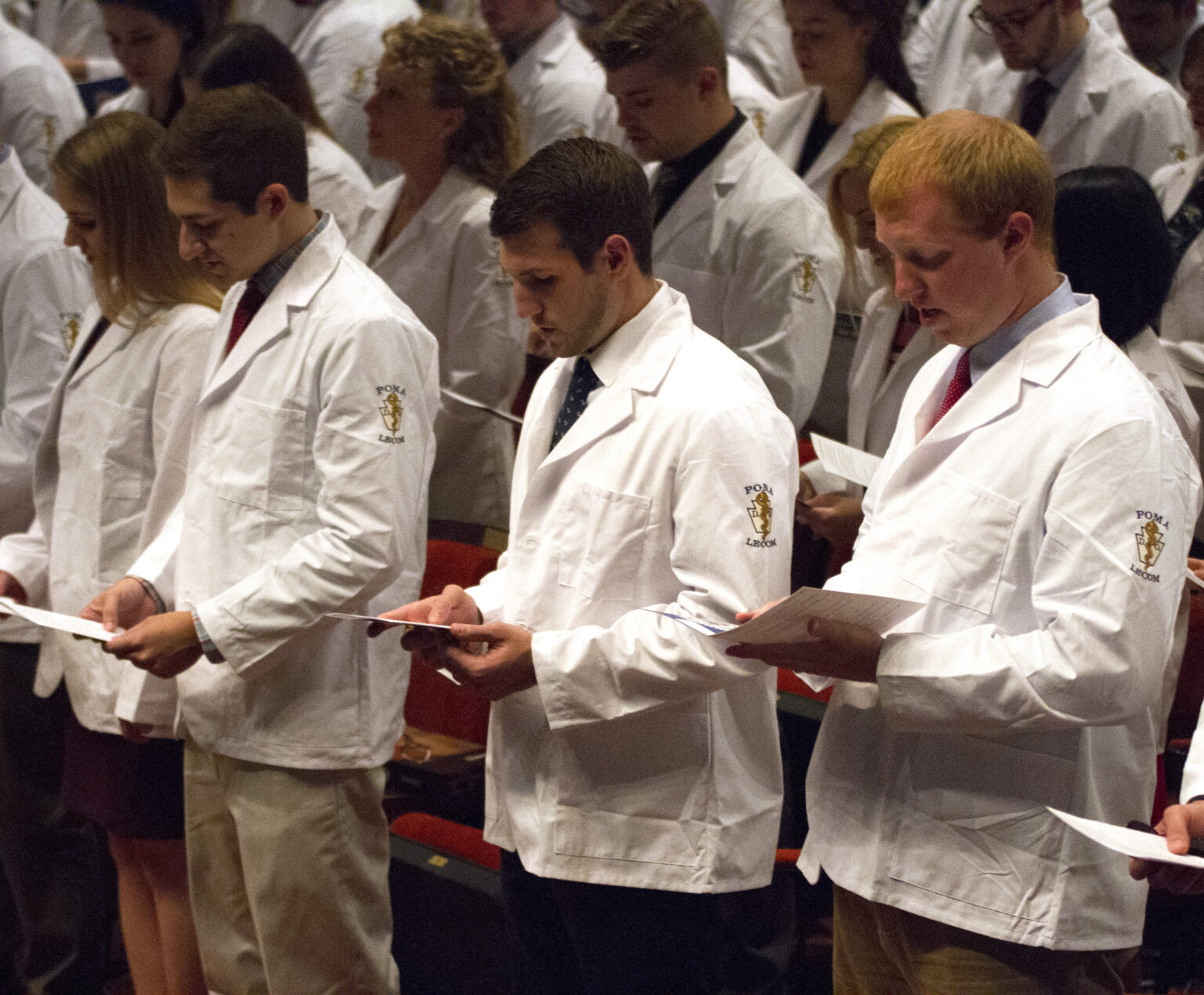 Erie Medical, Pharmacy Students Receive White Coats